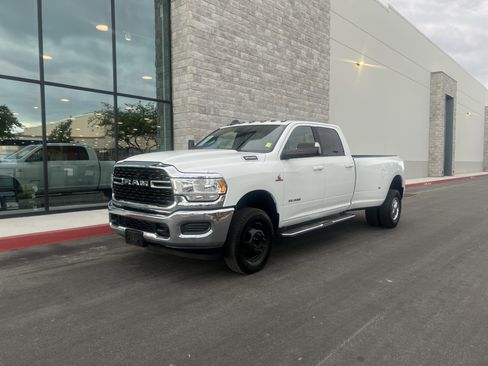 Used 2022 RAM 3500 Big Horn AWD/4WD image 36