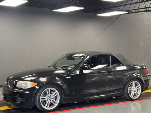 Used 2012 BMW 135i Convertible image 8