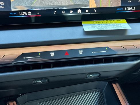 Used 2026 BMW X3 xDrive30 w/ Premium Package image 23