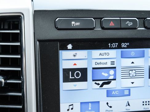 Used 2019 Ford F250 Lariat w/ Lariat Ultimate Package AWD/4WD image 51