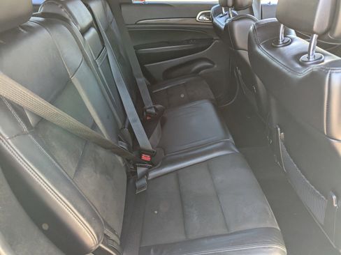 Used 2018 Jeep Grand Cherokee Altitude image 13