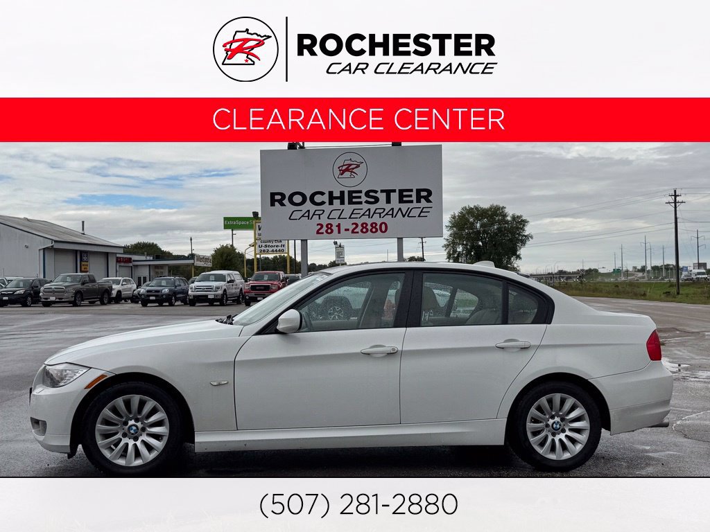 Used 2009 BMW 328i xDrive Sedan AWD/4WD image 1