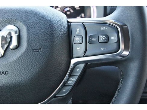 Used 2026 RAM 2500 Laramie AWD/4WD image 14