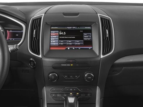 Used 2016 Ford Edge SE FWD image 12