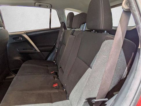 Used 2014 Toyota RAV4 XLE AWD/4WD image 10