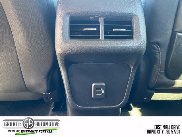 Used 2024 GMC Terrain SLE AWD/4WD image 33