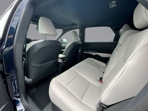 Used 2024 Lexus RX 350 Premium w/ Accessory Package (Z1) FWD image 9