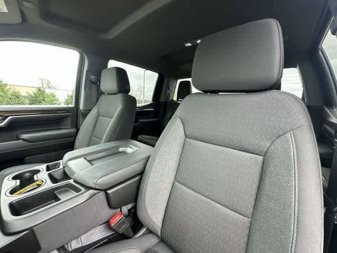 Used 2024 GMC Sierra 1500 Elevation w/ LPO, Elevation Black Package image 15