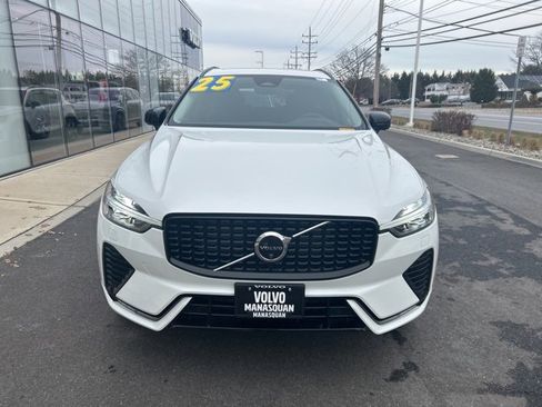 Certified 2025 Volvo XC60 B5 Plus image 6