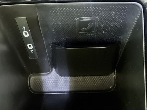 Used 2023 Volkswagen ID.4 Pro RWD image 25