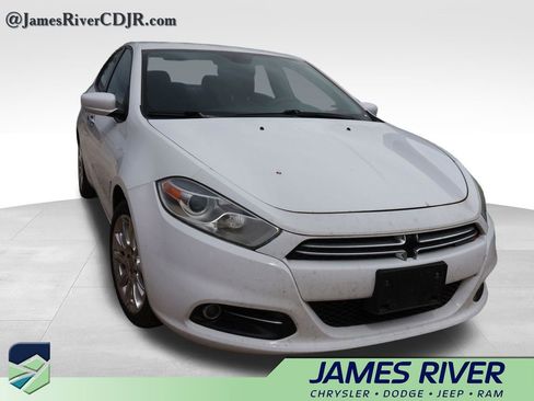Used 2016 Dodge Dart SXT Sport w/ Chrome Package FWD image 9