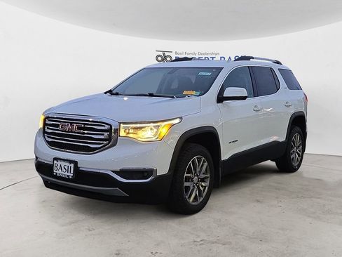 Used 2017 GMC Acadia SLE image 1