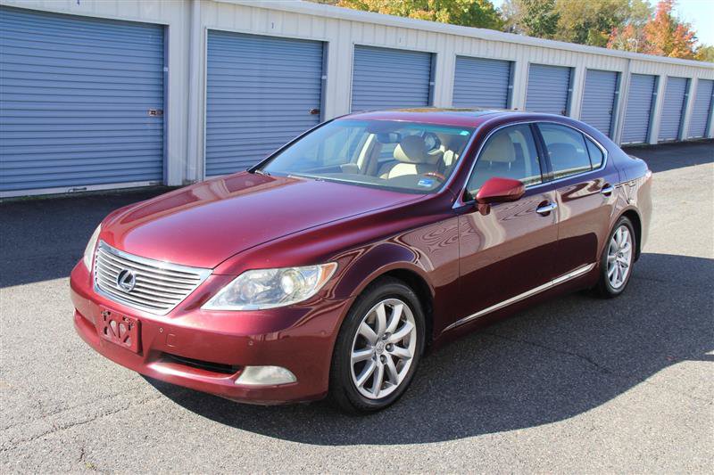 Used 2007 Lexus LS 460 RWD image 2