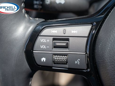 Certified 2024 Honda HR-V EX-L image 30