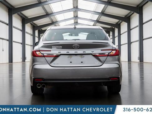Used 2025 Toyota Camry SE FWD image 19
