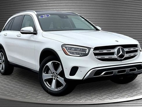 Used 2022 Mercedes-Benz GLC 300 4MATIC image 3