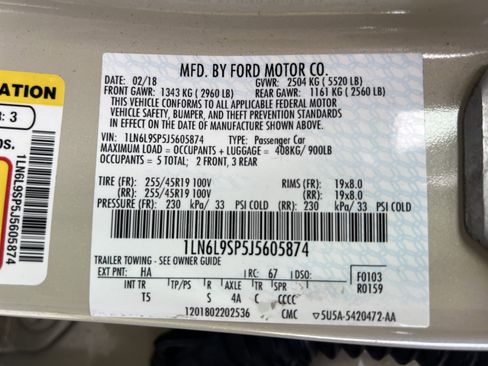 Used 2018 Lincoln Continental Select image 30