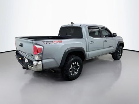 Used 2021 Toyota Tacoma TRD Off-Road AWD/4WD image 7