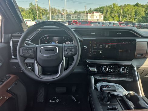 New 2026 GMC Sierra 1500 Denali Ultimate AWD/4WD image 13