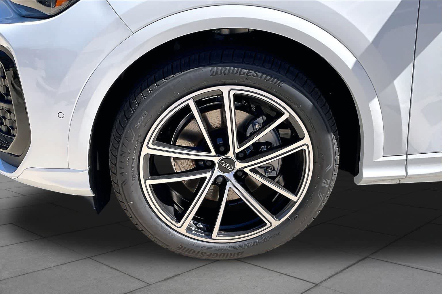 New 2026 Audi Q5 Prestige AWD/4WD image 11