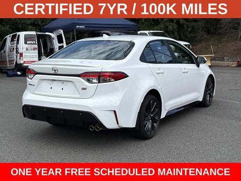 Used 2025 Toyota Corolla SE FWD image 2