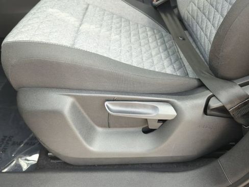 Certified 2025 Volkswagen Tiguan S image 17