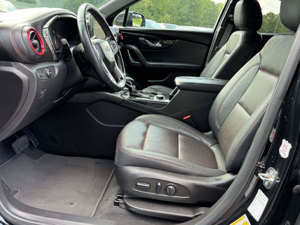 Used 2025 Chevrolet Blazer RS FWD image 21