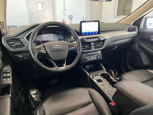Used 2020 Ford Escape SEL image 23