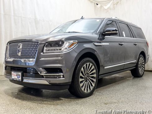 Used 2021 Lincoln Navigator L Reserve w/ Luxury Package AWD/4WD image 2