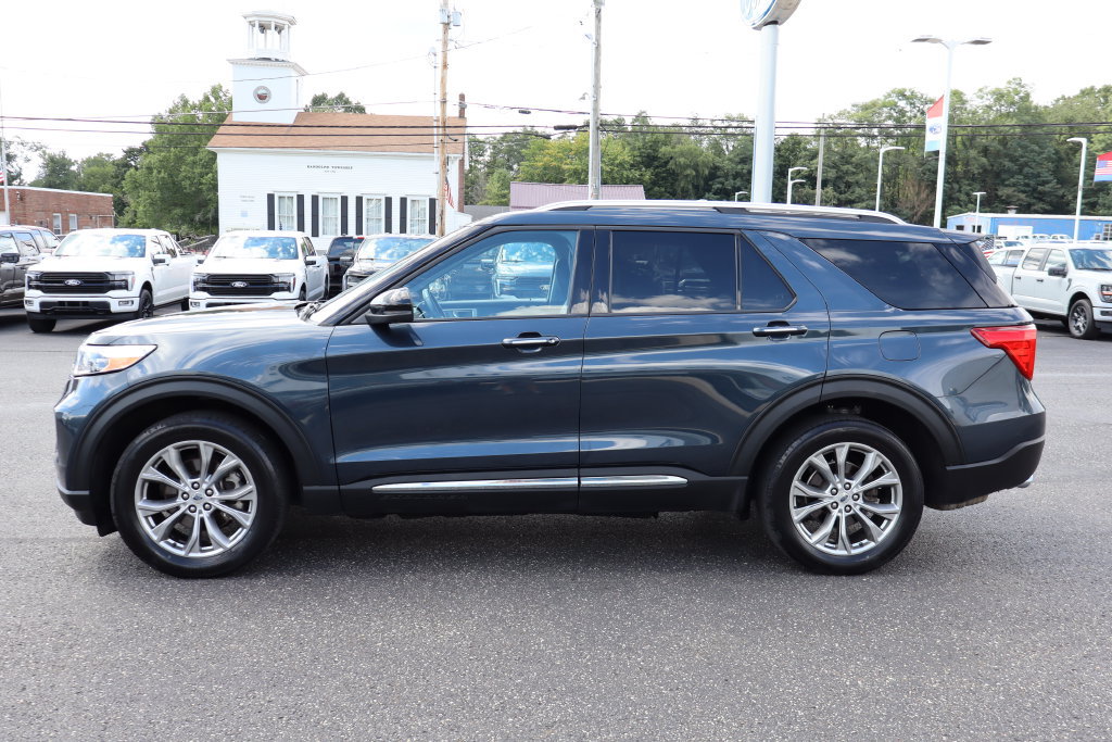Used 2022 Ford Explorer Limited w/ Equipment Group 301A AWD/4WD image 16