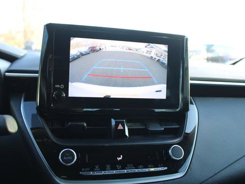 Used 2024 Toyota Corolla LE image 13