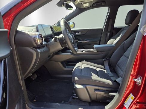 New 2026 Chevrolet Equinox LT w/ Safety and Technology Package image 13