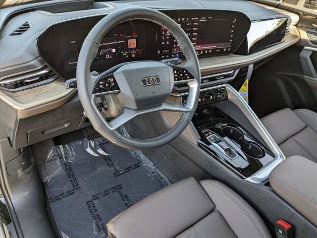 New 2025 Audi Q5 Premium w/ Premium Plus AWD/4WD image 3