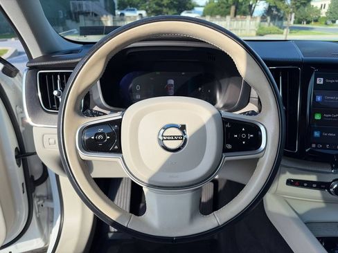 Used 2022 Volvo XC60 B5 Inscription AWD/4WD image 21