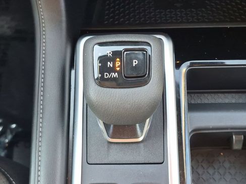 Used 2025 Nissan Pathfinder SL AWD/4WD image 27