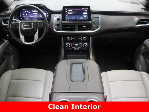 Used 2024 GMC Yukon XL SLT w/ SLT Premium Package image 33