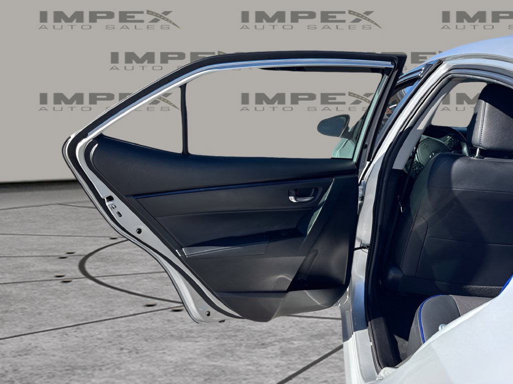 Used 2019 Toyota Corolla SE FWD image 23