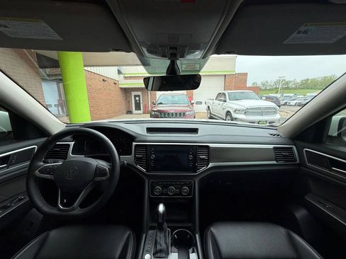 Used 2022 Volkswagen Atlas SE AWD/4WD image 18