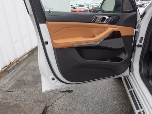 New 2025 BMW X7 xDrive40i image 14