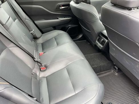 Used 2023 Toyota Crown Limited image 20