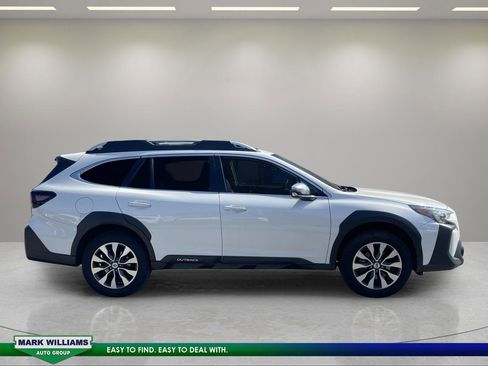 Used 2023 Subaru Outback Touring AWD/4WD image 2