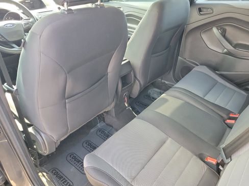 Used 2018 Ford Escape S image 23