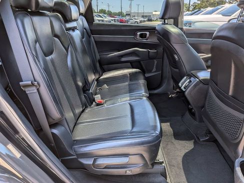 Used 2021 Kia Sorento S w/ Panoramic Sunroof Package FWD image 21