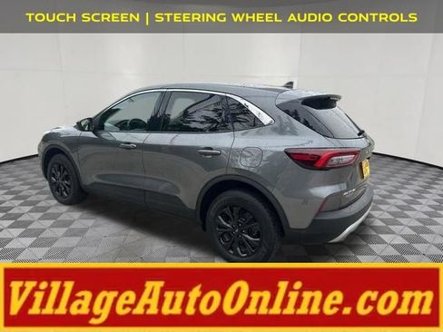 Used 2023 Ford Escape Active AWD/4WD image 2