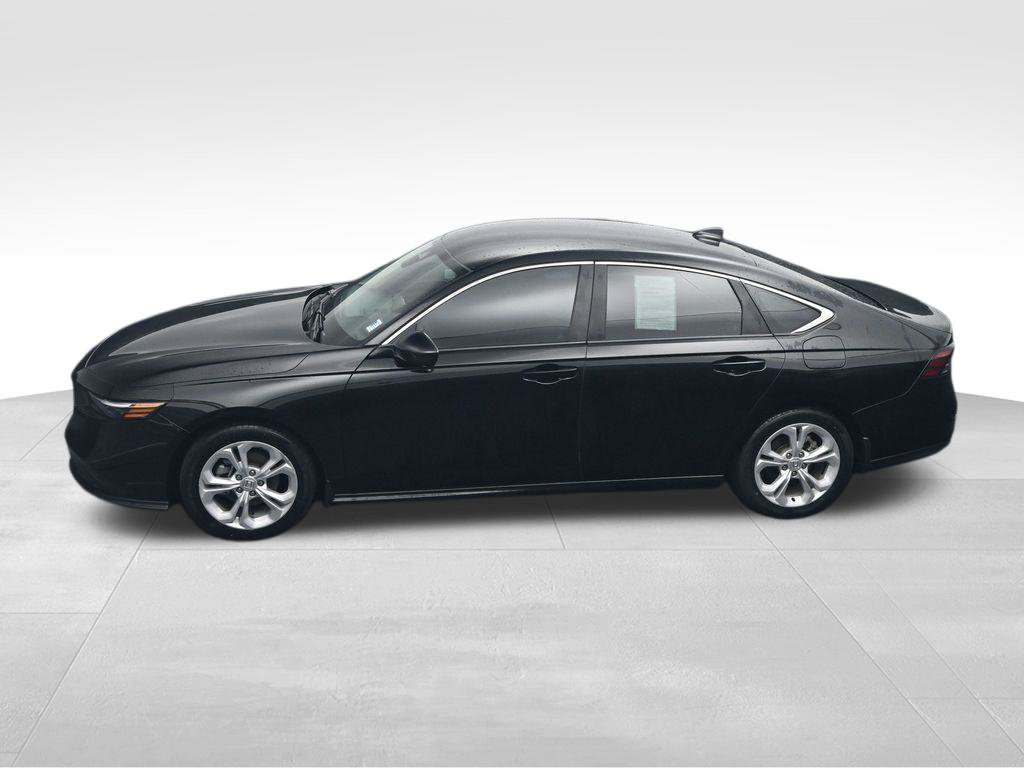 Used 2025 Honda Accord LX image 31