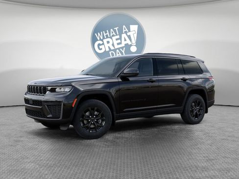 New 2026 Jeep Grand Cherokee L 4WD image 3