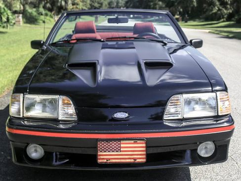 Used 1988 Ford Mustang GT RWD image 11