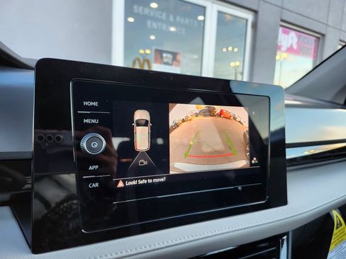 New 2026 Volkswagen Taos S image 13