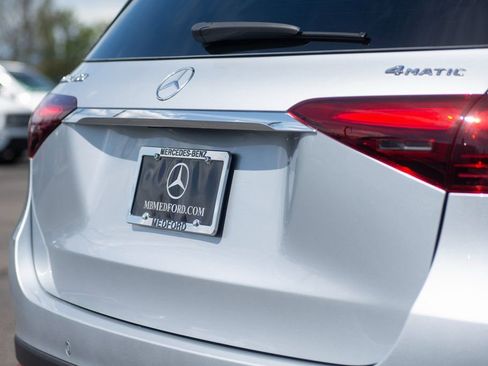 Certified 2025 Mercedes-Benz GLE 450 4MATIC image 18