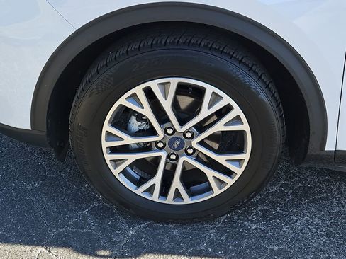 Used 2022 Ford Escape SEL image 14